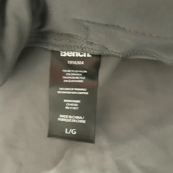 Bench Men's Charcoal Lightweight Jacket - Picture 4 of 4